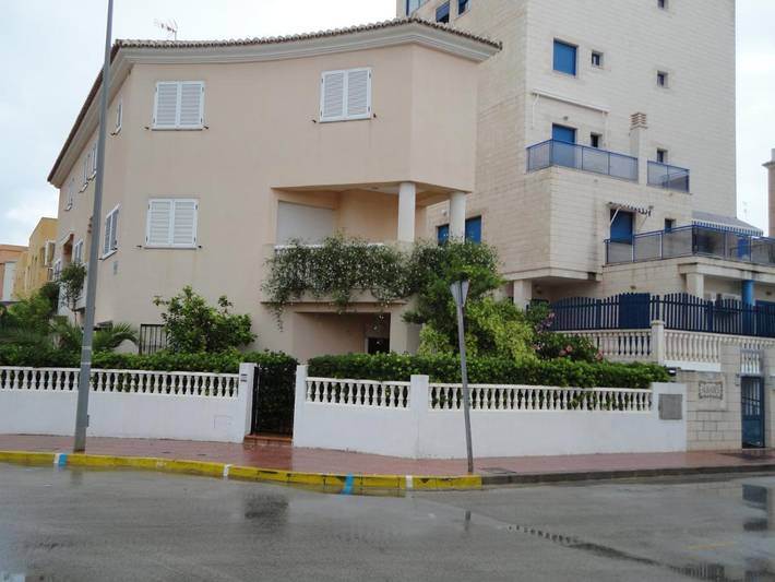 Location de vacances pour 7 personnes, avec jardin et terrasse à Piles - 2