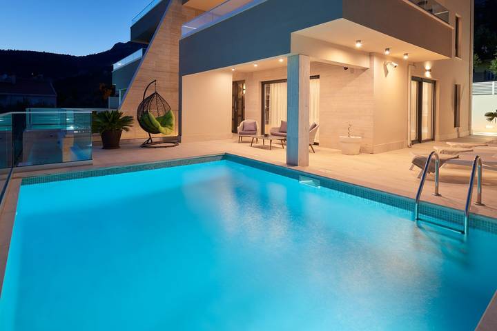 Ferienhaus für 6 Personen, mit Balkon/Terrasse und Sauna sowie Pool in Makarska - 3