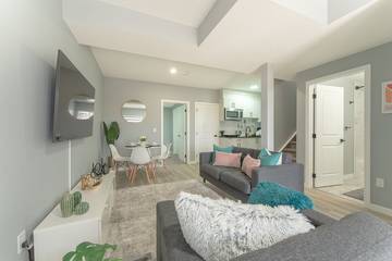 Glamping for 4 Guests in Calgary, Canadian Rocky Mountains, Picture 4