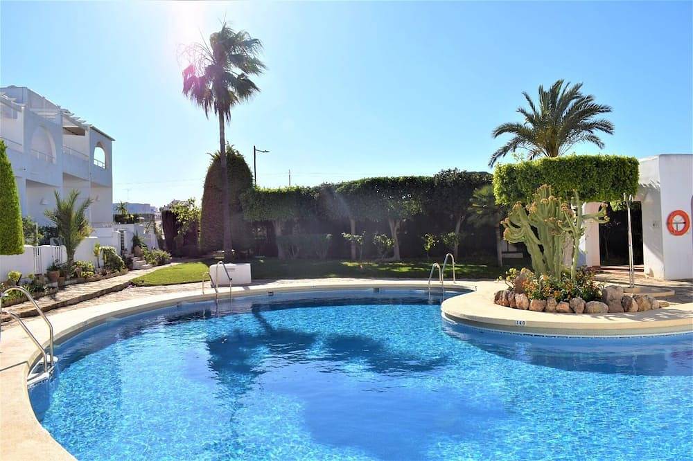 Wonderful house 250m from the sea, with pool, bbq, solarium, 3 terraces, views in El Palmeral, Mojacar