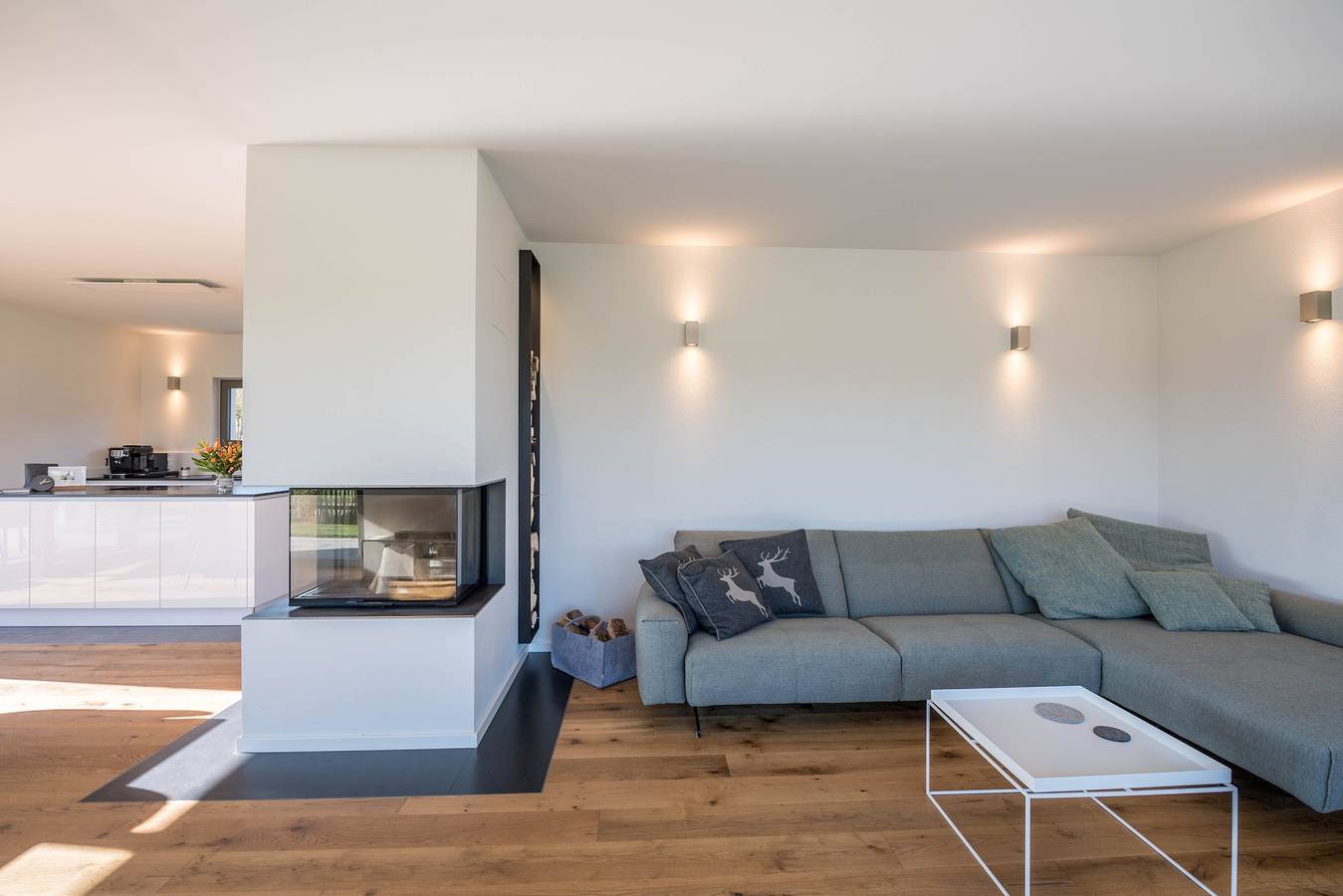 Luxuriöses Design Ferienhaus mit Bergblick, Kamin und Garten in Breitbrunn am Chiemsee, Chiemsee