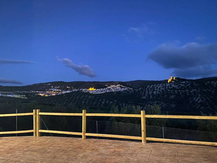 Casa rural para 12 personas, con jardín además de piscina y vistas, Se admiten mascotas en Montefrío - 3