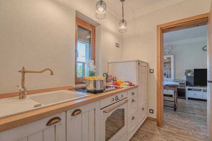 Ganze Wohnung, Villa Trate Studio w/ Pool in Križevci, Untersteiermark