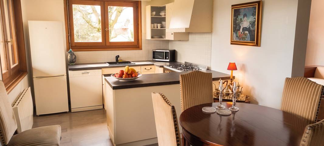 Maison avec jardin clôturé à Reignier-Esery in Reignier-Ésery, Région de Saint-Julien-en-Genevois