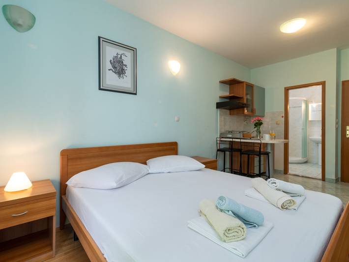 Ferienwohnung für 2 Personen, mit Balkon in Podstrana - 2