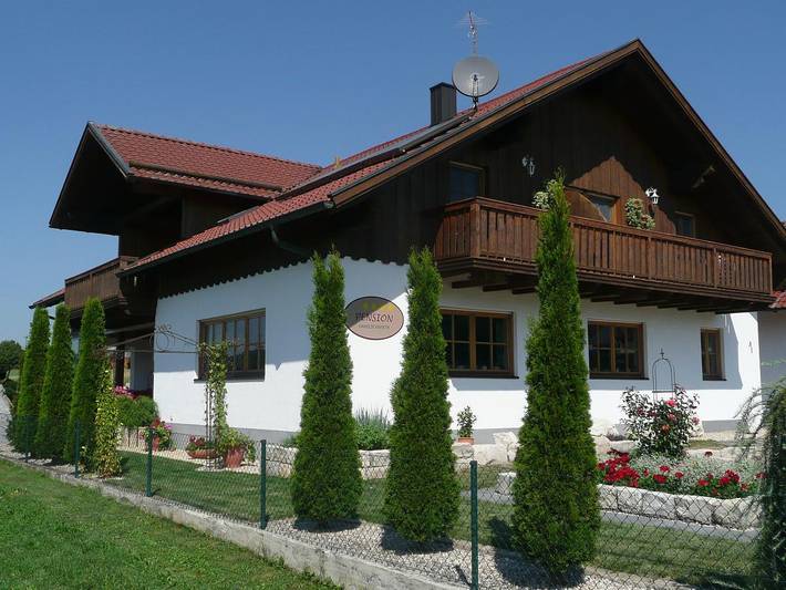 Ferienwohnung für 2 Personen, mit Balkon und Balkon/Terrasse sowie Terrasse in Landkreis Straubing-Bogen - 2