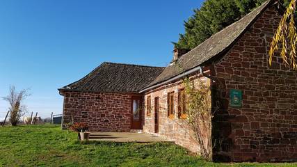 Gîte for 4 Guests in Lagleygeolle, Corrèze, Picture 1