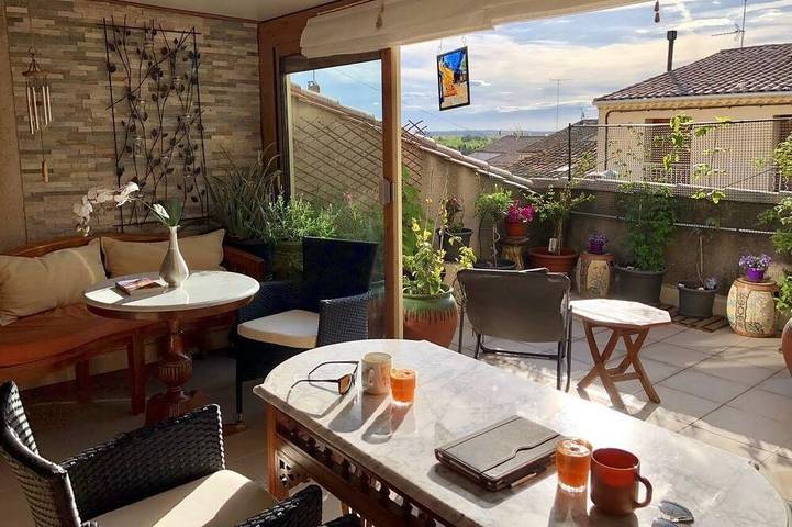 Gîte pour 4 personnes, avec Balcon et Jardin à Montblanc