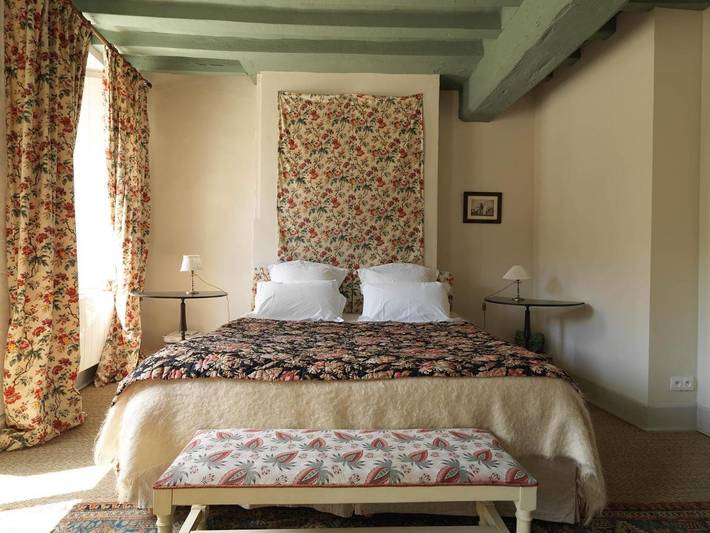 Chambre d’hôte pour 4 personnes, avec Terrasse ainsi que Jardin et Vue à Saint-Fargeau