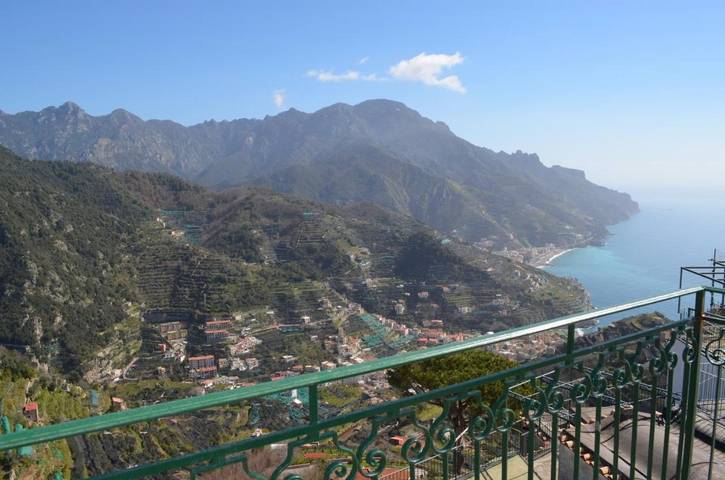 Gîte pour 4 personnes, avec balcon et vue, adapté aux familles à Ravello - 3
