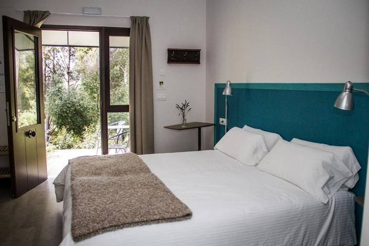 Location de vacances pour 2 personnes, avec jardin ainsi que piscine et terrasse, animaux acceptés à Grazalema - 4