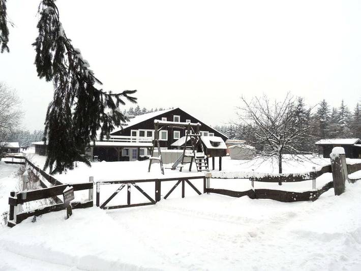 Location de vacances pour 4 personnes, avec jardin ainsi que balcon et piscine à Korbach - 3