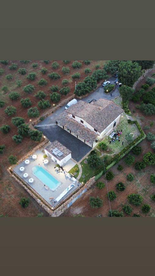 B&b per 3 persone, con Terrazza e Giardino nonché Piscina e Panorama a Partinico