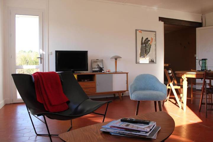 Location de vacances pour 6 personnes, avec piscine ainsi que jardin et vue à Cambes - 2