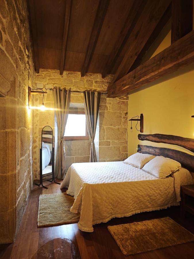 Casa rural para 3 personas, con terraza además de piscina y jardín, Se admiten mascotas en Provincia de Orense - 2