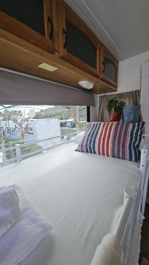 Camping pour 8 personnes, avec jardin et bassin pour enfant ainsi que vue et piscine dans Province d'Alicante - 4