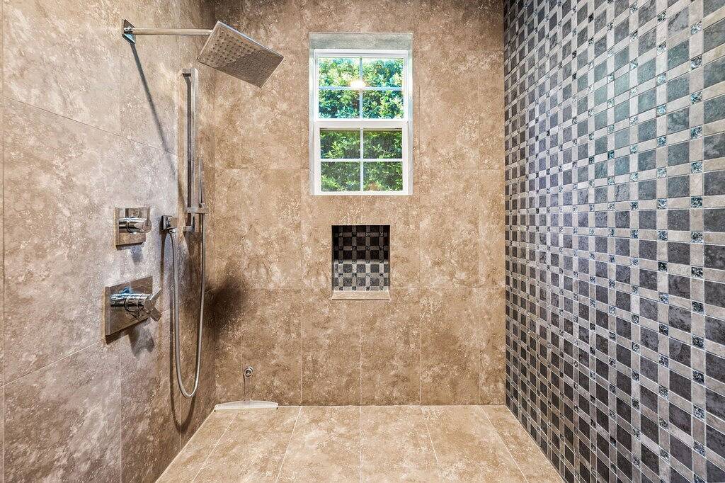 Ultimate entertaining home-pool & spa, putting green, bar, outdoor kitchen  in Rancho Mirage, Coachella Valley