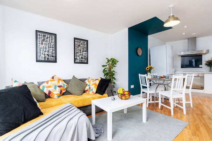 Apartment for 4 people, with terrace in Sheffield