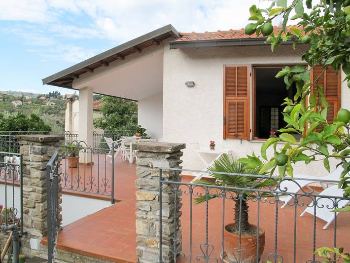 Location de vacances pour 4 personnes, avec terrasse et jardin, animaux acceptés à Diano San Pietro - 4