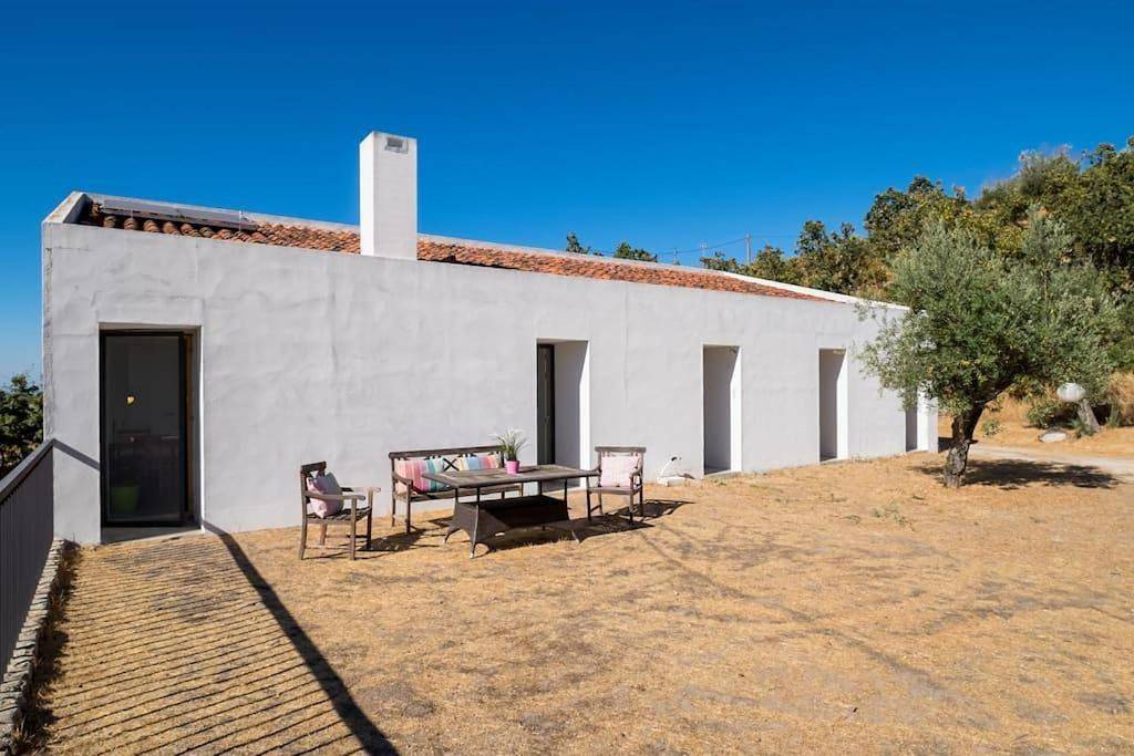 Alentejo Mountain Vacation House in Santiago Maior, Serra de São Mamede