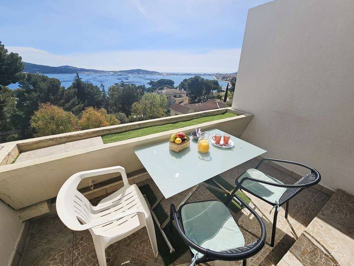 Studio für 3 Personen, mit Balkon und Pool