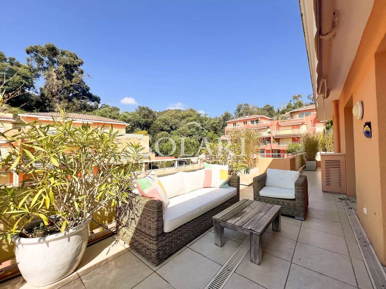 Ganze Wohnung, Ferienwohnung für 4 Personen mit Balkon/Terrasse in Théoule-sur-Mer, Massif de l'Esterel