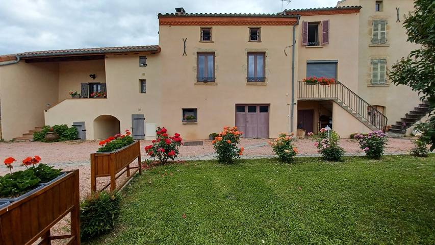 Gîte pour 2 personnes, avec Terrasse et Jardin