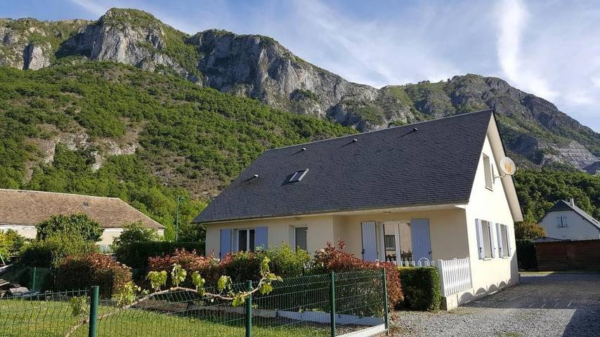 Gîte pour 4 personnes, avec jardin