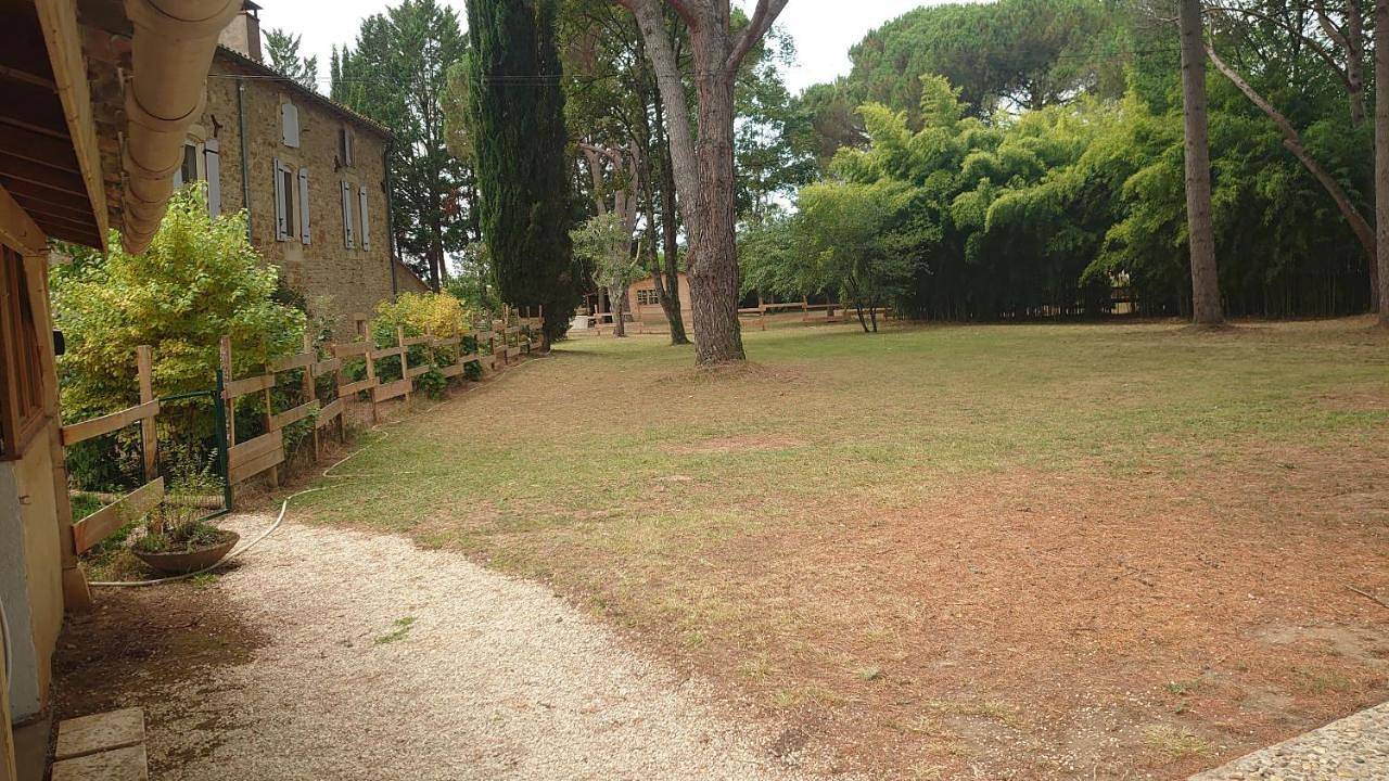 Five-Bedroom House in Duravel, Quercy