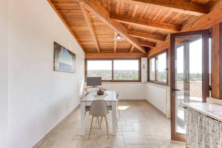 Villa 'L'attico' con vistas al mar, terraza privada y Wi-Fi in Leuca, Castrignano del Capo