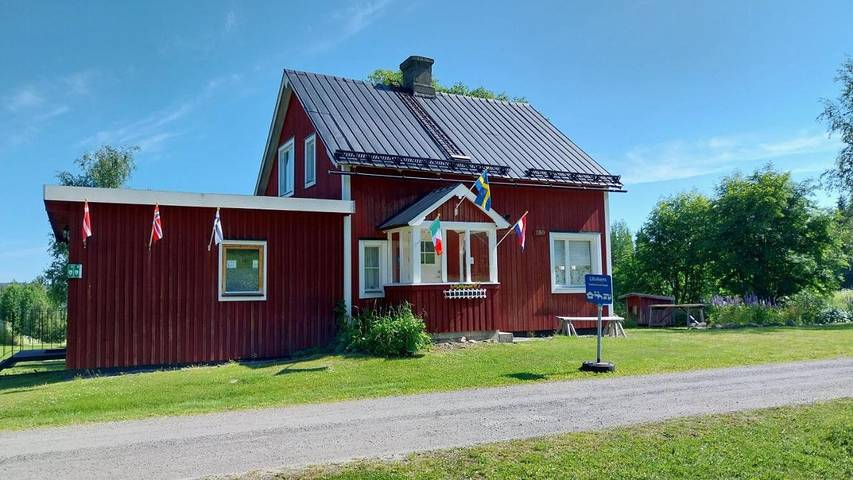 B&b per 2 persone, con terrazza e giardino nonché panorama e vista lago, con animali domestici in Svezia