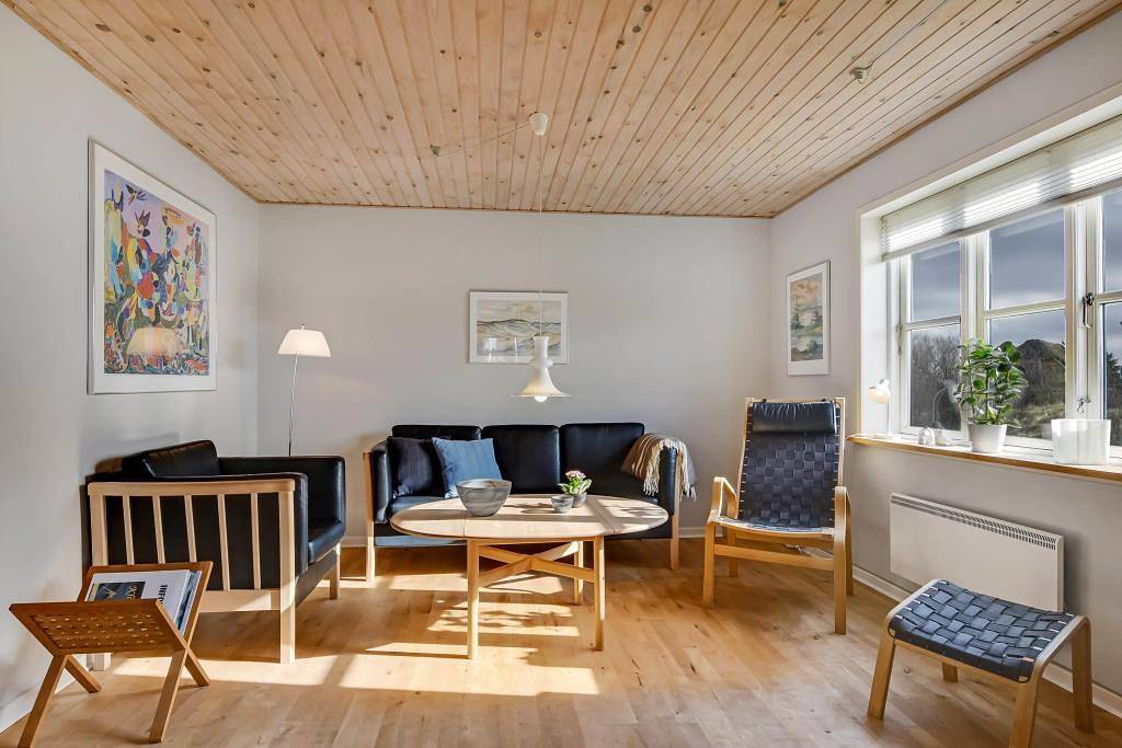 Helles, etwas älteres Ferienhaus im Herzen von Vedersø Klit nur einen Katzensprung von der Nordsee in Ulfborg, Holstebro und Umgebung