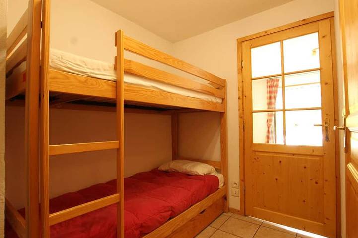 Gîte pour 4 personnes, avec terrasse dans Office De Tourisme De Serre Chevalier Bureau De Saint Chaffrey - 3