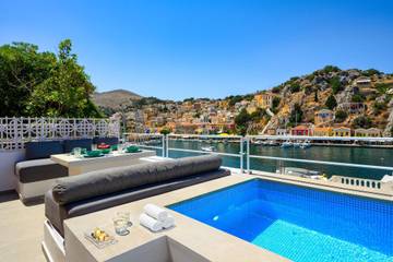 Cottage pour 3 personnes, avec terrasse et vue sur l’océan dans Symi