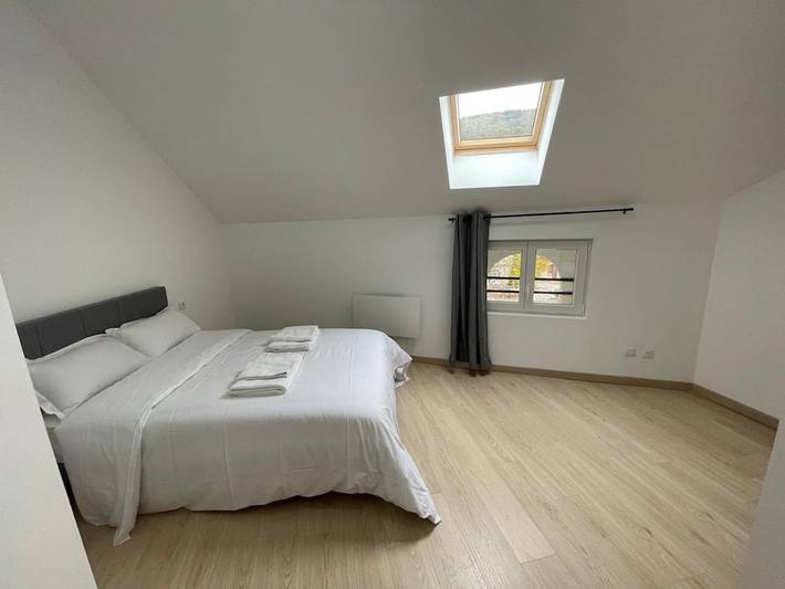 Gîte pour 5 personnes, avec vue dans Lac de Nantua - 3