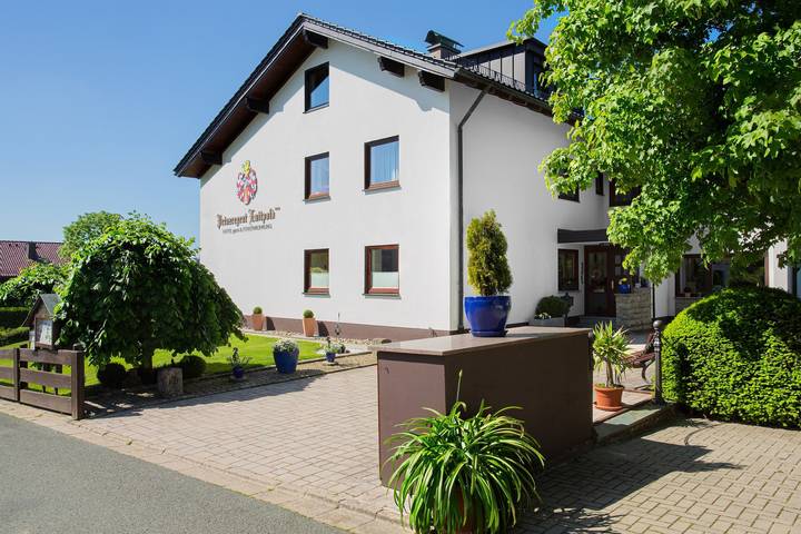 Ferienwohnung für 2 Personen, mit Balkon und Balkon/Terrasse sowie Terrasse in Bad Steben - 3