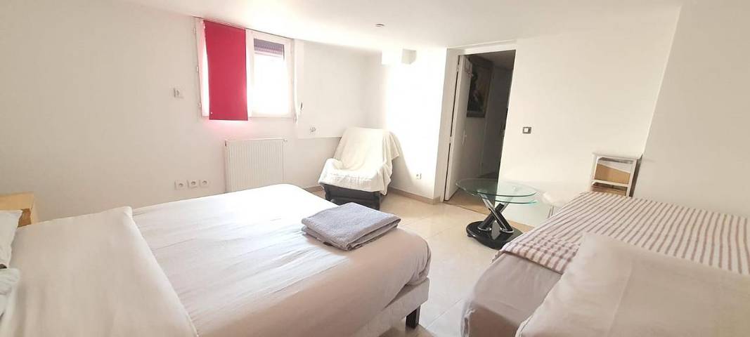 Gîte pour 3 personnes, avec jardin et piscine, animaux acceptés à La Ferté-Gaucher - 4