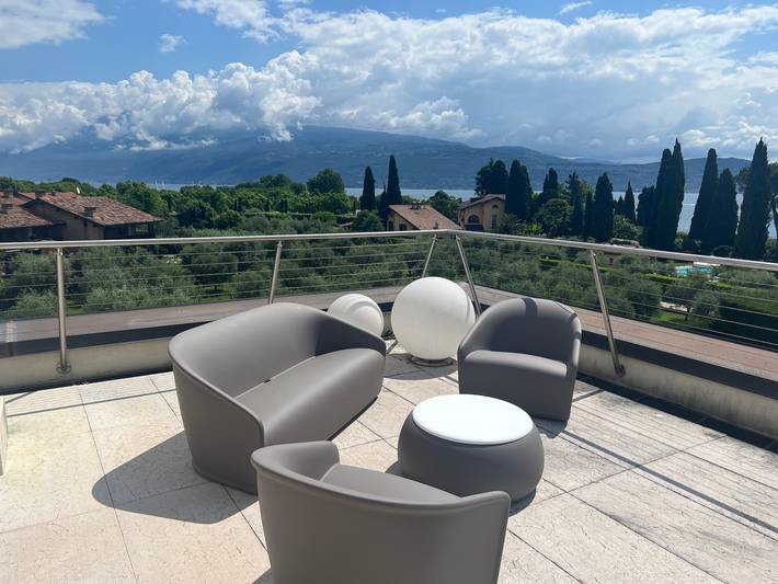 Apartment 'Lake Just Minutes Away' with Lake View, Pool & Wi-Fi