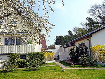 Bungalow für 2 Personen, mit Terrasse und Garten in Baabe