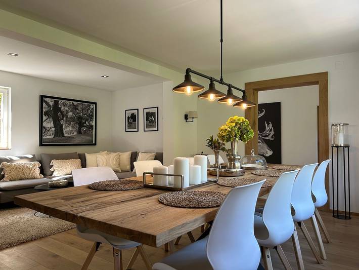 Ferienhaus für 9 Personen, mit Terrasse und Garten sowie Sauna und Ausblick in die Mittelgebirge - 4