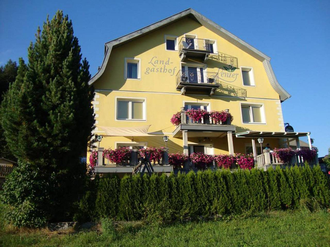 Dreibettzimmer in Villgratner Berge, Strassen im Hochpustertal