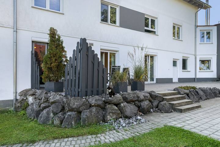 Entire apartment, Vacation apartment Dandelion, 83sqm, 2 bedrooms, max. 4 persons in Ravensburg, Region Bodensee-Oberschwaben