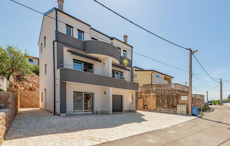 Ferienwohnung für 3 Personen, mit Terrasse und Garten