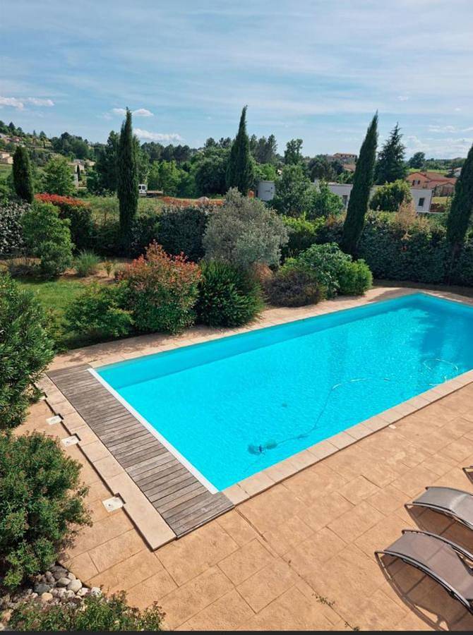 Location de vacances pour 14 personnes, avec jacuzzi et piscine ainsi que sauna et jardin à Lablachère - 4