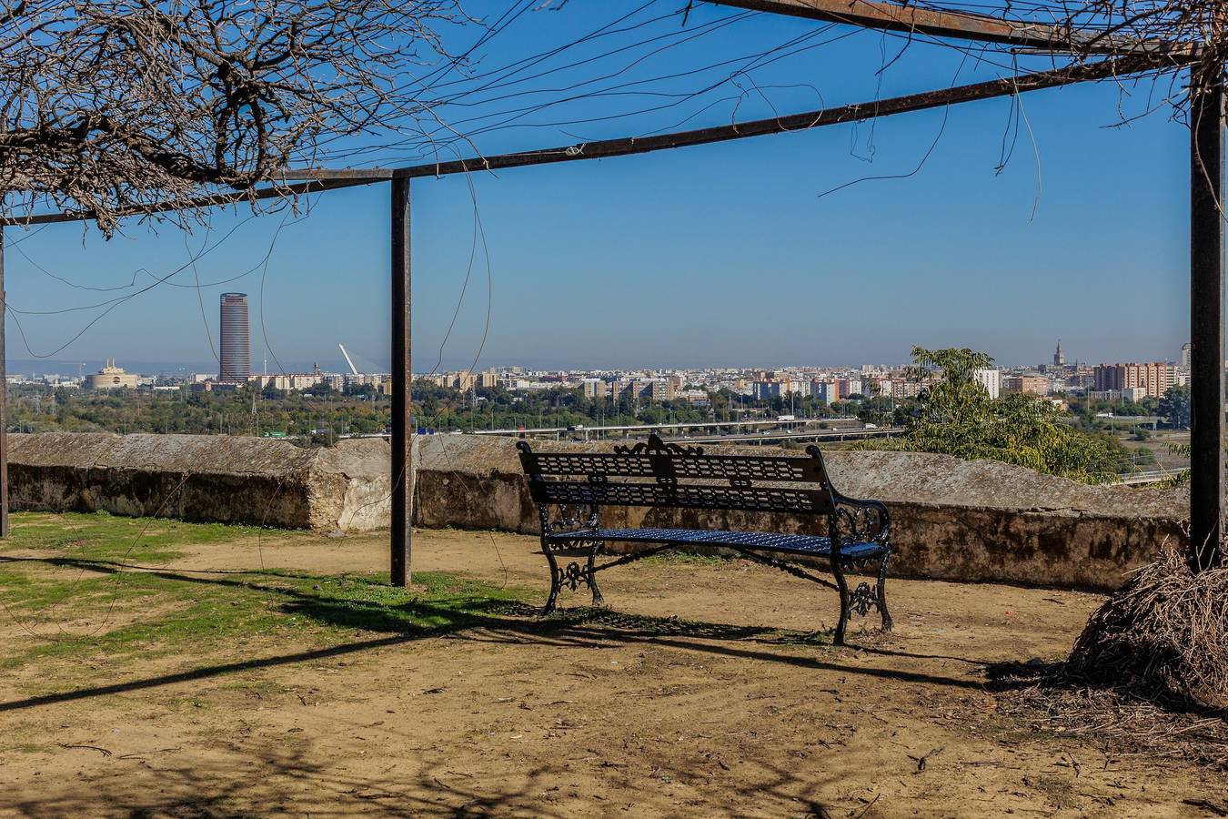 Vacation Home 'San Juan Well Connected' with Balcony, Wi-Fi and Air Conditioning in San Juan de Aznalfarache, Sevilla Province