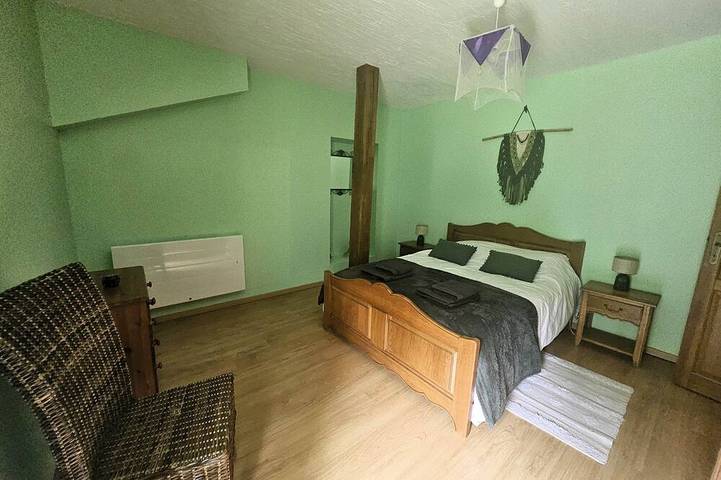 Location de vacances pour 6 personnes, avec jardin à Rillé - 4