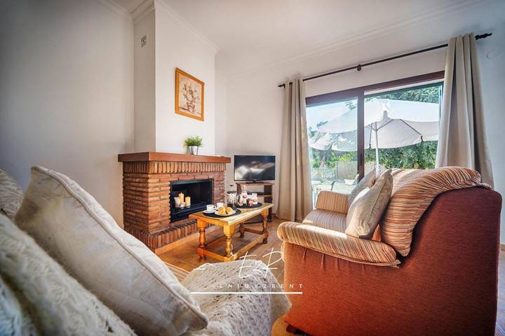 Casa rural para 8 personas, con jardín además de piscina y balcón en Álora - 2