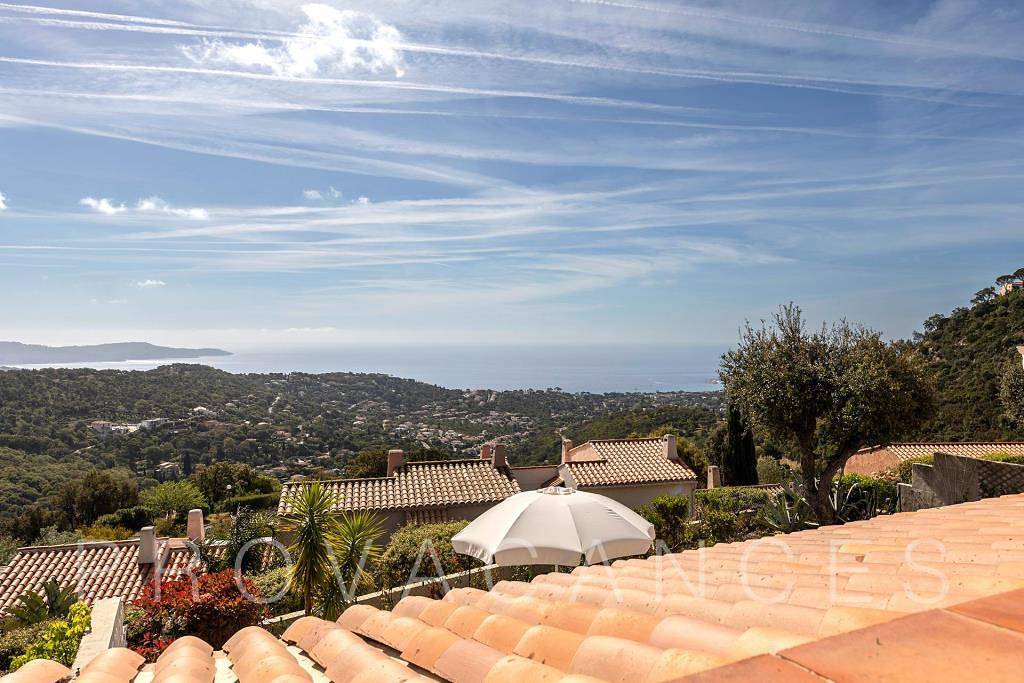 Reihenhaus mit Meersicht in Cavalaire-sur-Mer in Cavalaire-sur-Mer, Mittelmeerküste (Frankreich)
