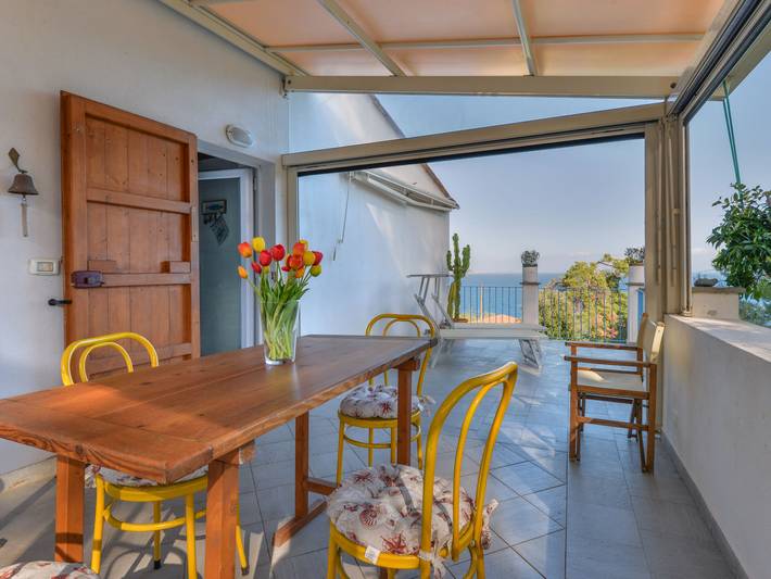 Casa vacanza per 4 persone, con terrazza e giardino in Rio Marina