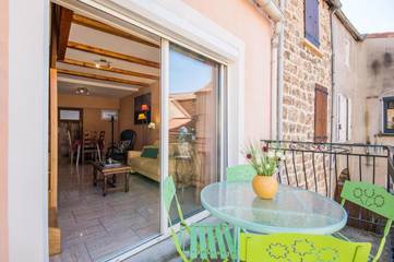 Gîte pour 4 personnes, avec balcon à Creissels